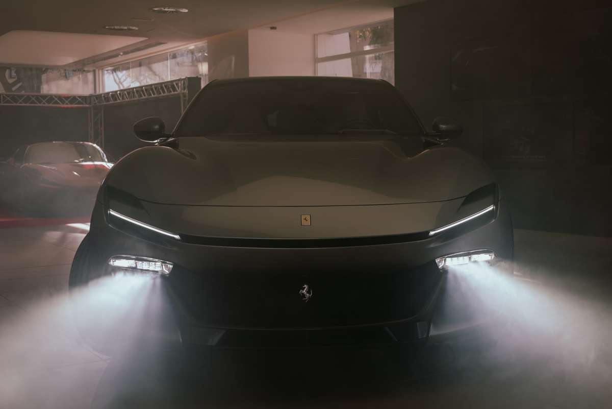 Ferrari Purosangue en Ferrari Marbella