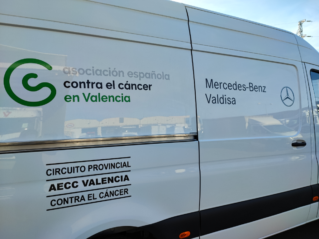 Sprinter de Mercedes-Benz Valdisa cedida para el evento RunCáncer