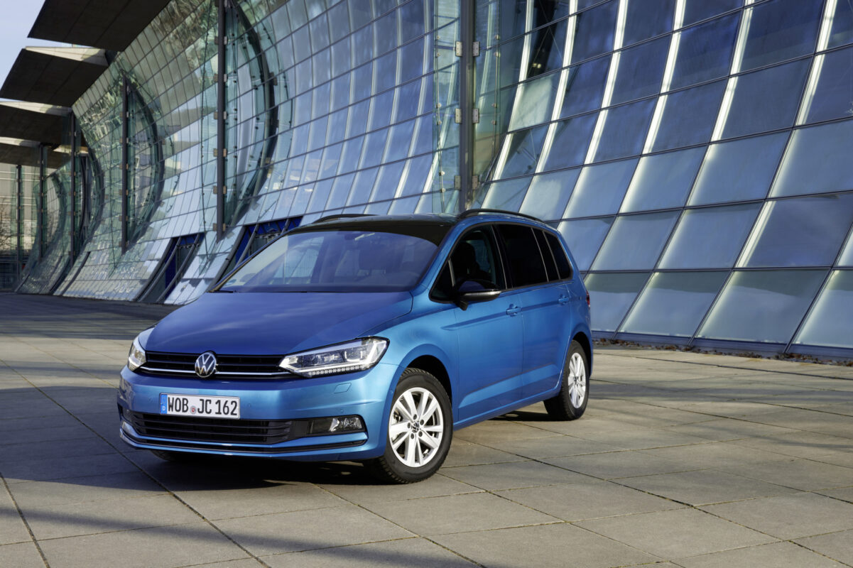 VOLKSWAGEN TOURAN 2025 