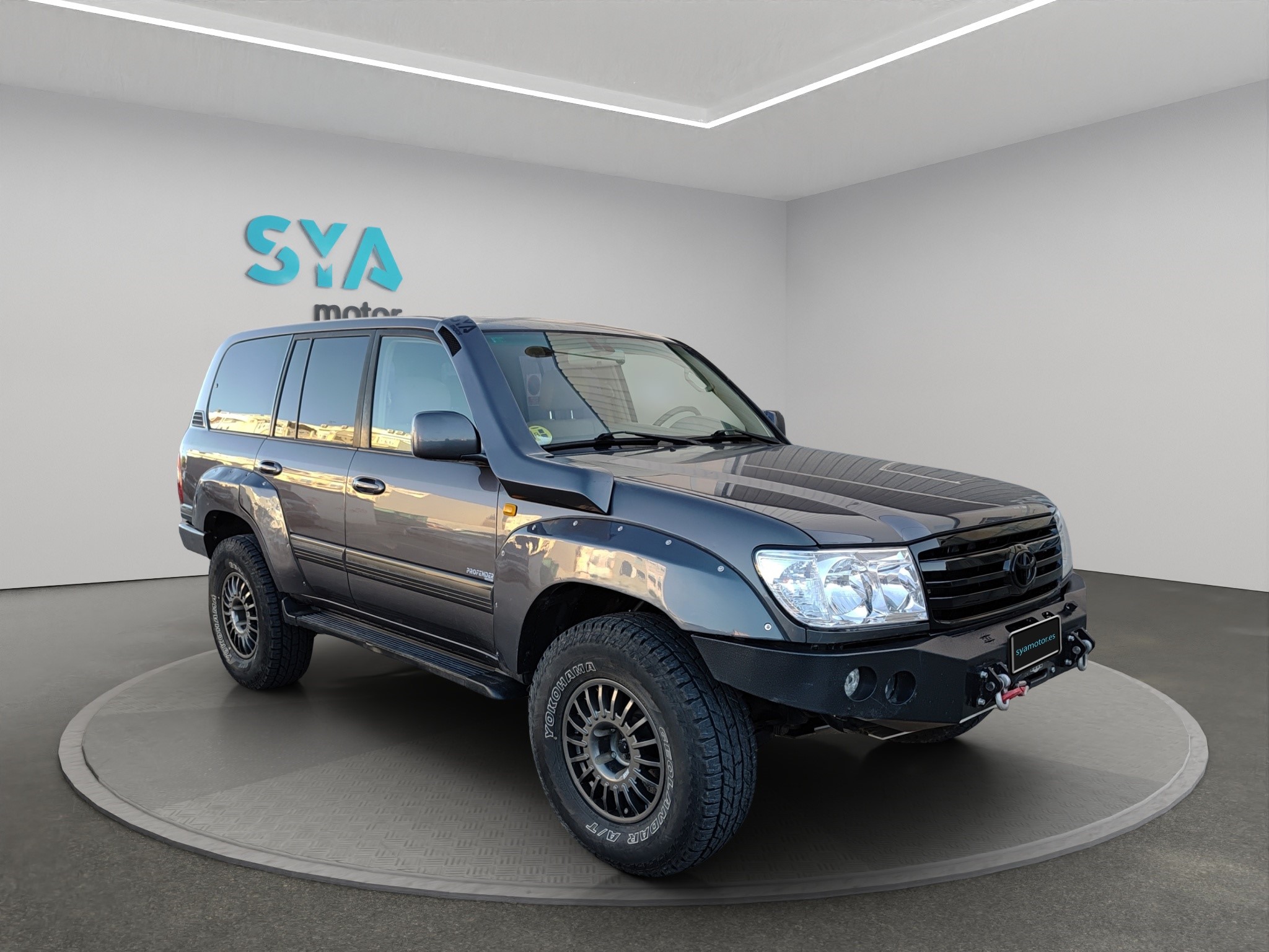 Toyota Land Cruiser HDJ100