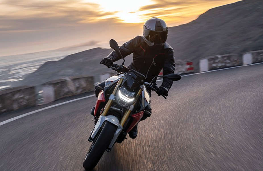 BMW F 900 R
